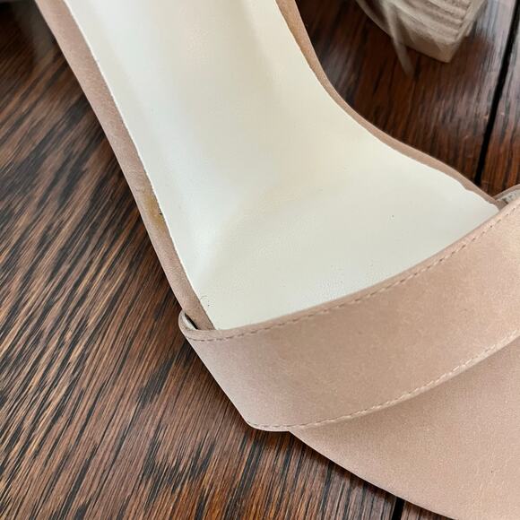 Oasis Society The Sasha Nude Faux Ostrich Feather Ankle w/ Block Heel: Sz 8.5 - Picture 7 of 7